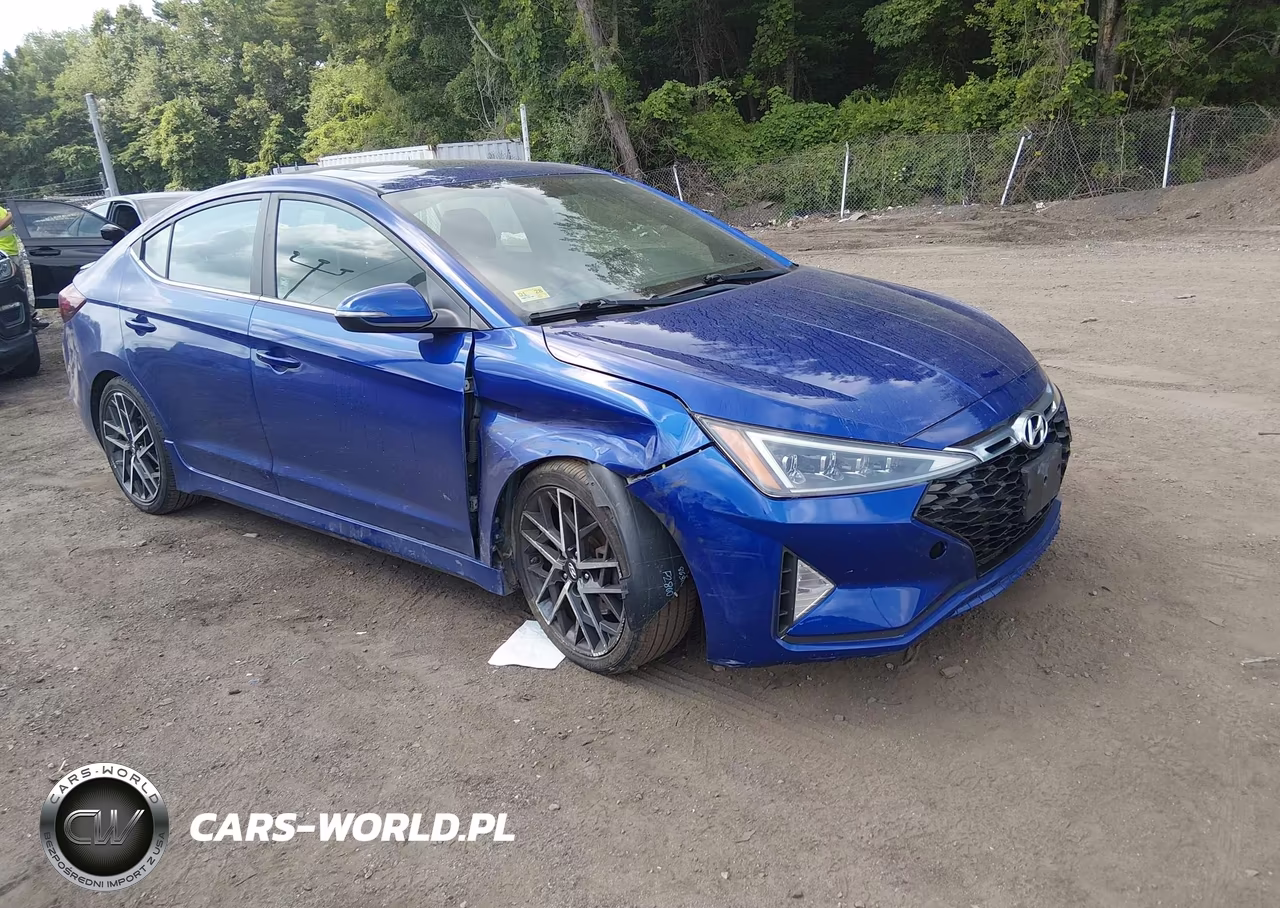 2019 Hyundai Elantra Sport – zdjęcie 1 z 17