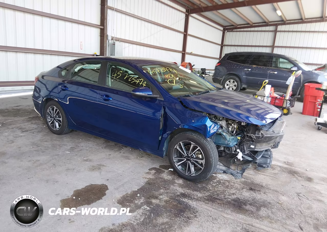 2022 Kia Forte Lxs – zdjęcie 1 z 16