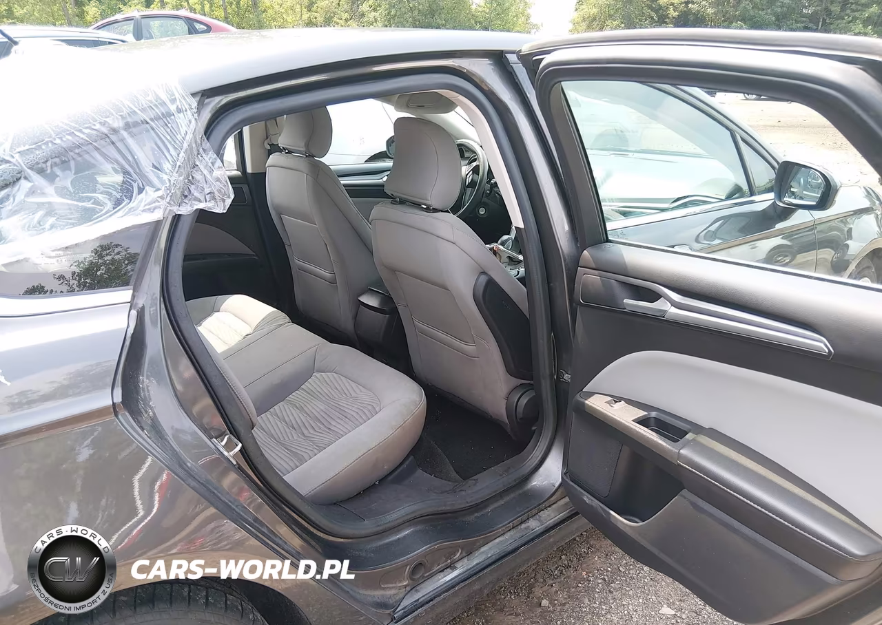 2016 Ford Fusion S VIN:3FA6P0G79GR111736 - 8