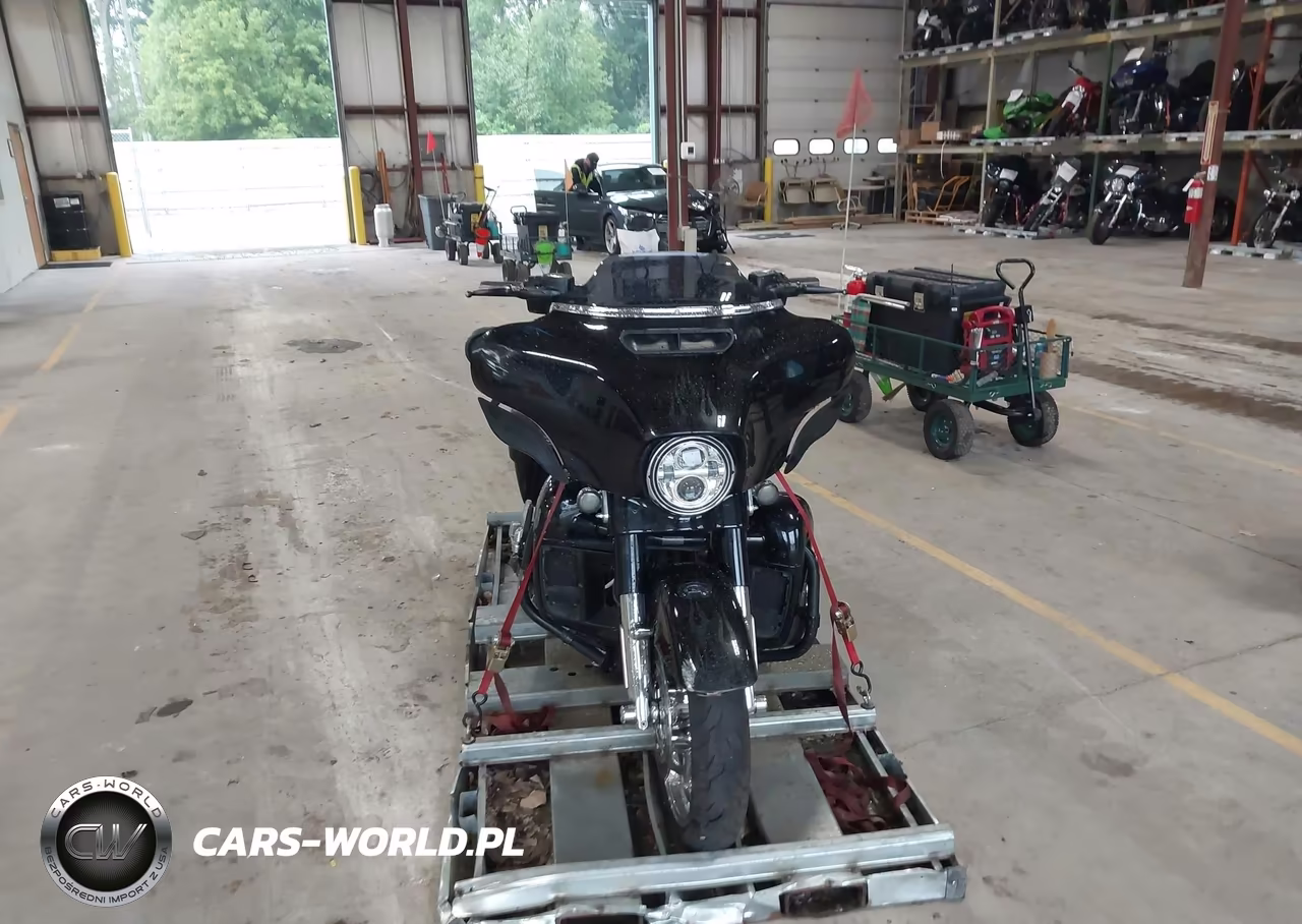 2015 Harley-Davidson Flhxse Cvo Street Glide VIN:1HD1PXN1XFB958990 - 5