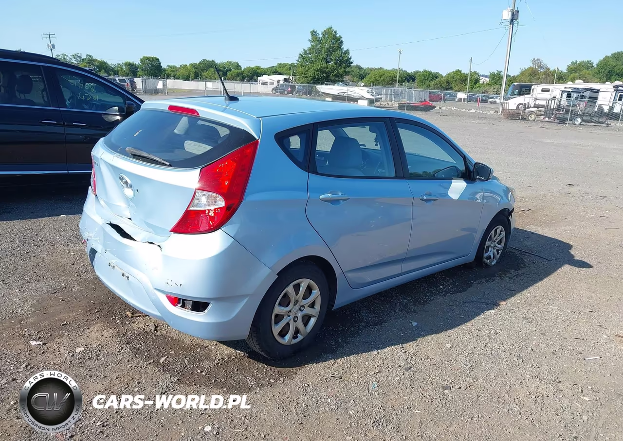 2013 Hyundai Accent Gs VIN:KMHCT5AE1DU060150 - 4