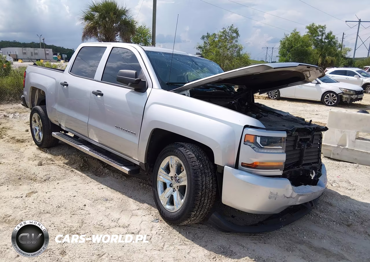 2018 Chevrolet Silverado 1500 Custom