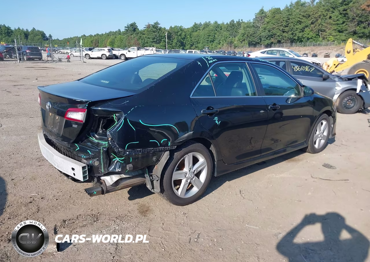 2013 Toyota Camry Se VIN:4T1BF1FK3DU277466 - 4