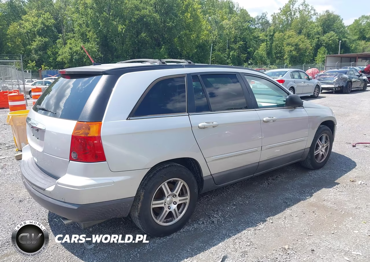 2008 Chrysler Pacifica Touring VIN:2A8GM68X28R608457 - 4