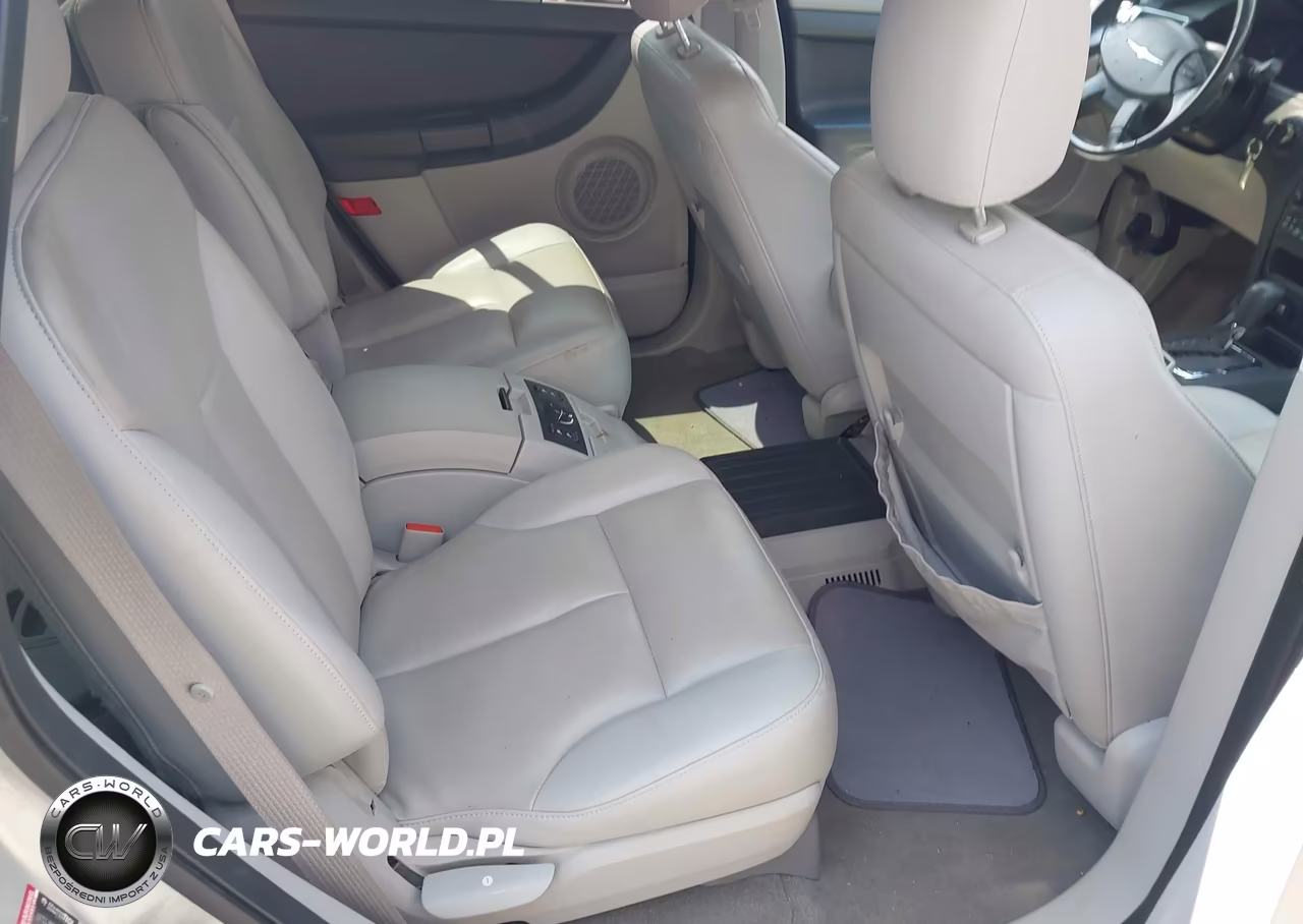 2008 Chrysler Pacifica Touring VIN:2A8GM68X28R608457 - 8