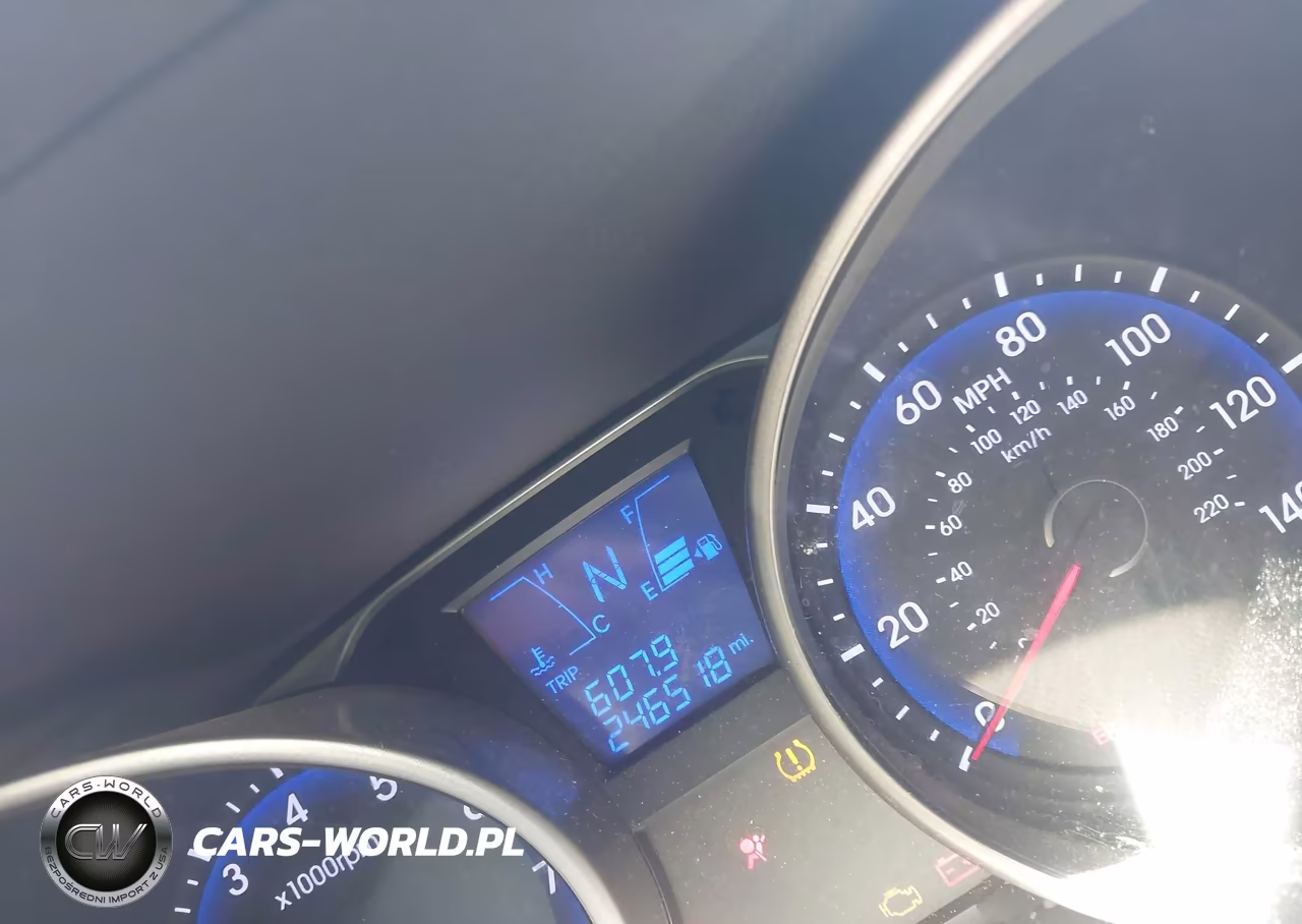 2011 Hyundai Tucson Limited VIN:KM8JUCAC0BU312765 - 7