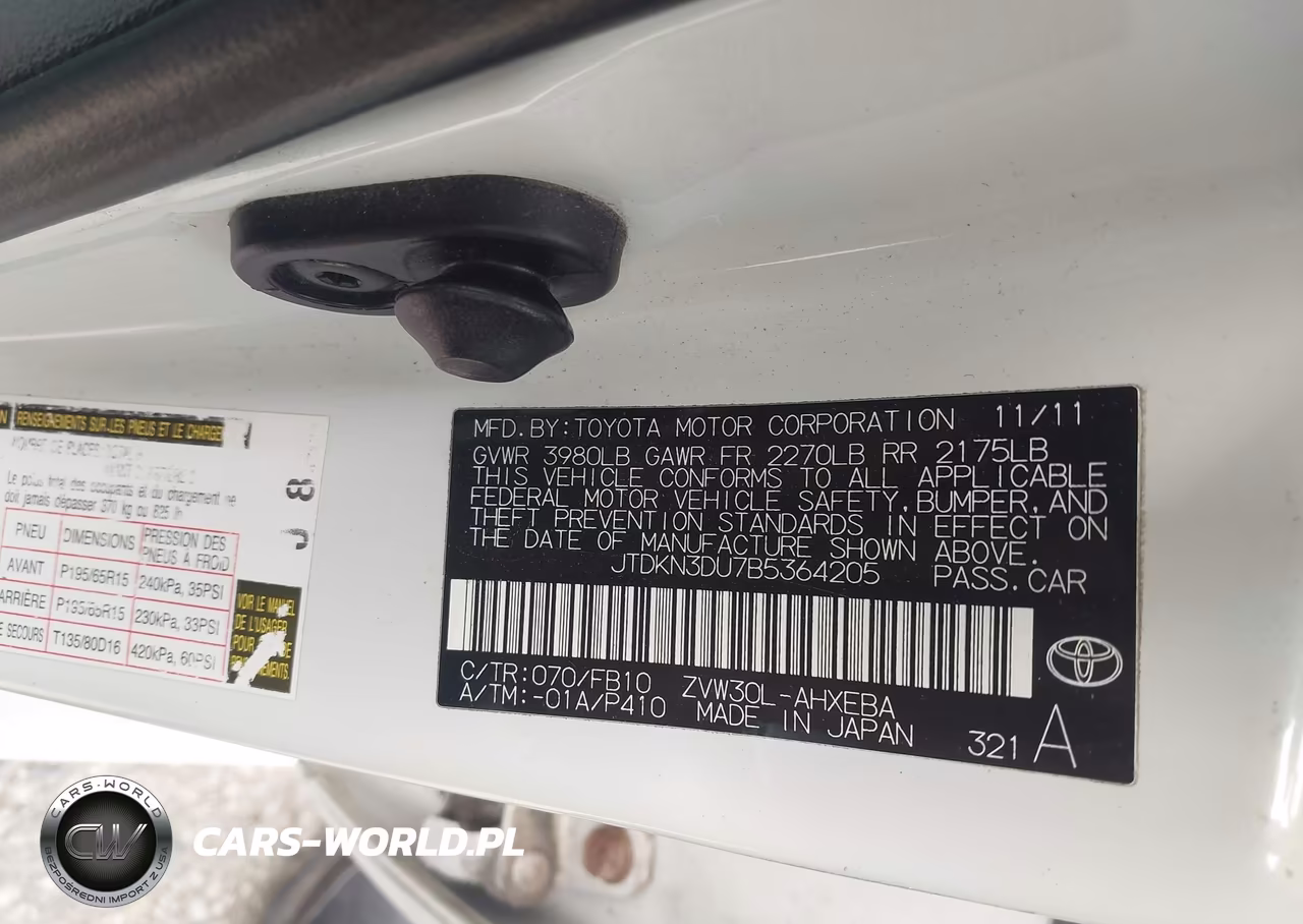 2011 Toyota Prius Two VIN:JTDKN3DU7B5364205 - 9