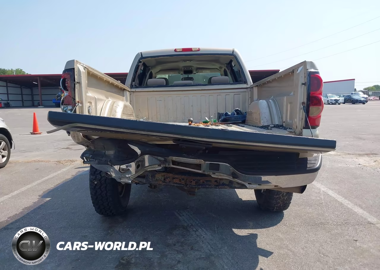 2004 Chevrolet Silverado 2500Hd Ls VIN:1GCHK23144F158907 - 16