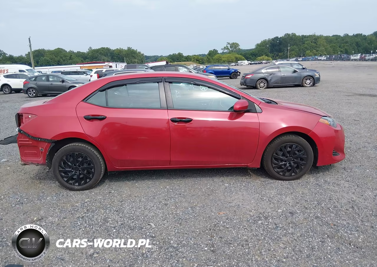 2017 Toyota Corolla Le VIN:2T1BURHE1HC918696 - 14