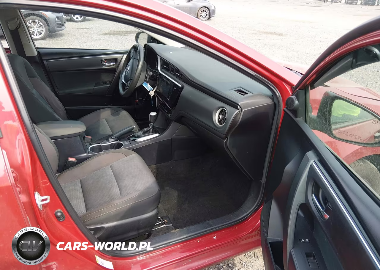 2017 Toyota Corolla Le VIN:2T1BURHE1HC918696 - 5