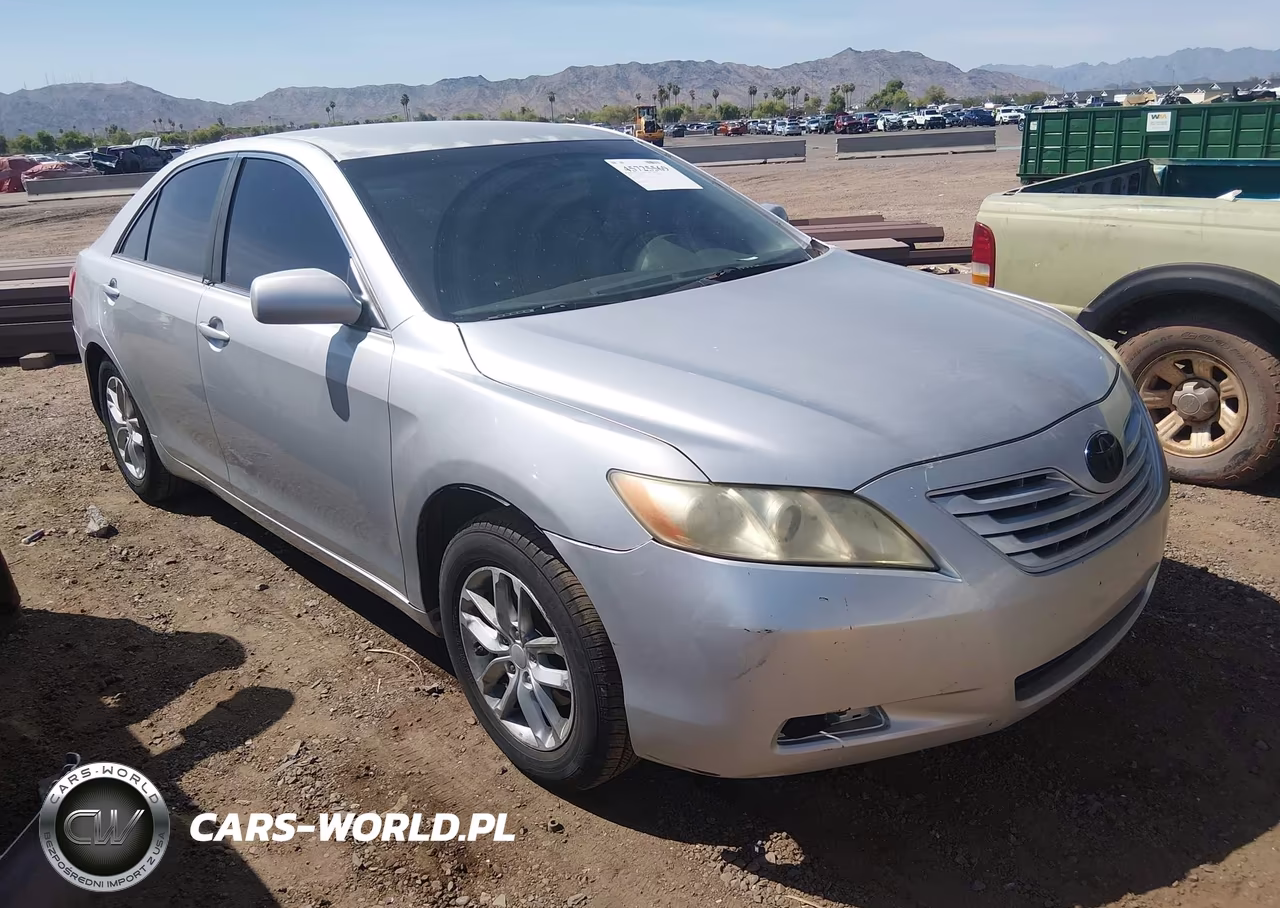 2009 Toyota Camry Le V6 – zdjęcie 1 z 11