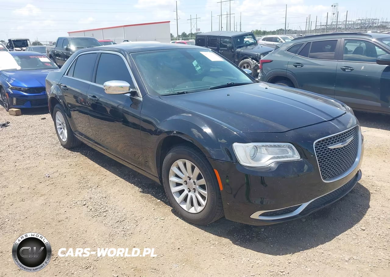 2019 Chrysler 300 Touring – zdjęcie 1 z 12