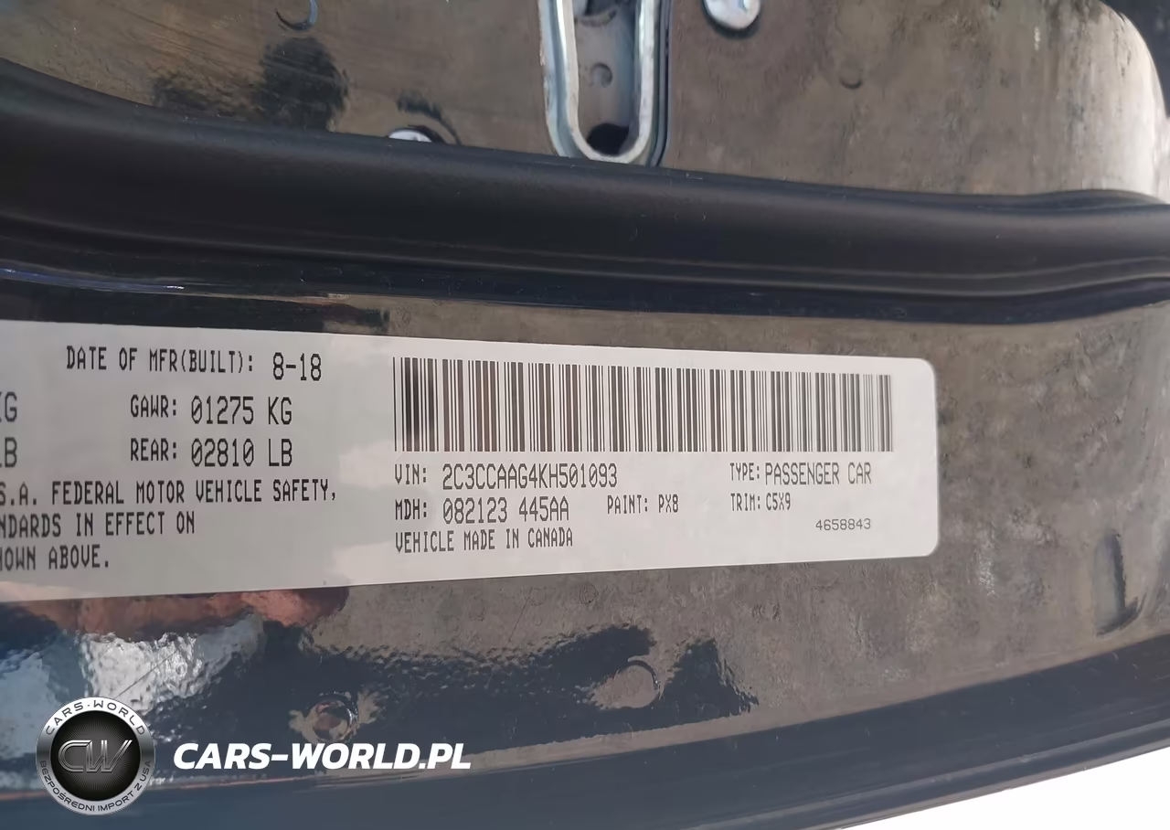 2019 Chrysler 300 Touring VIN:2C3CCAAG4KH501093 - 9