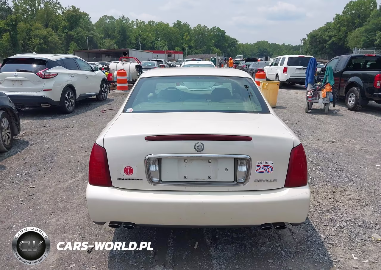 2000 Cadillac Deville Standard VIN:1G6KD54Y4YU343797 - 16