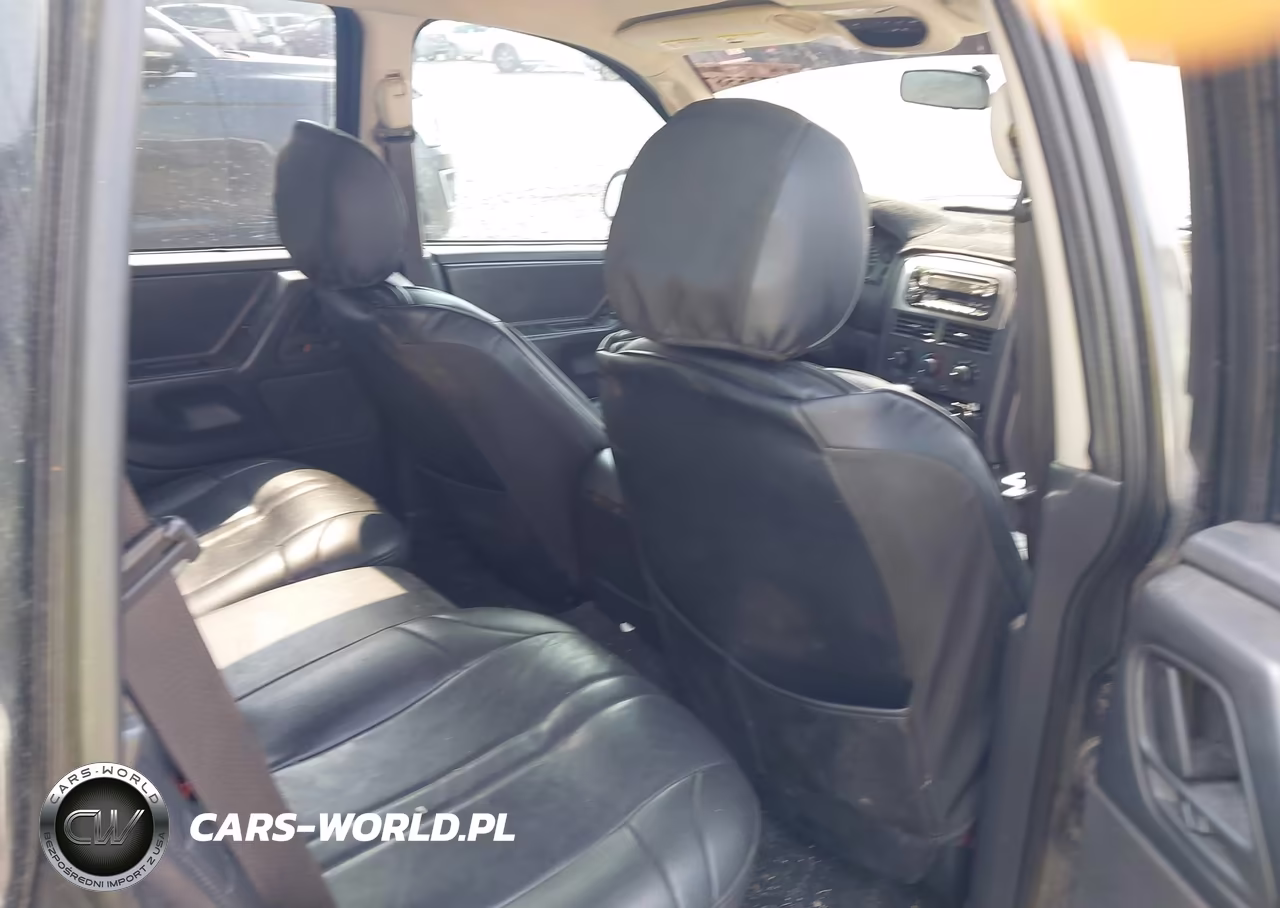 2004 Jeep Grand Cherokee Laredo VIN:1J4GW48S04C138677 - 8