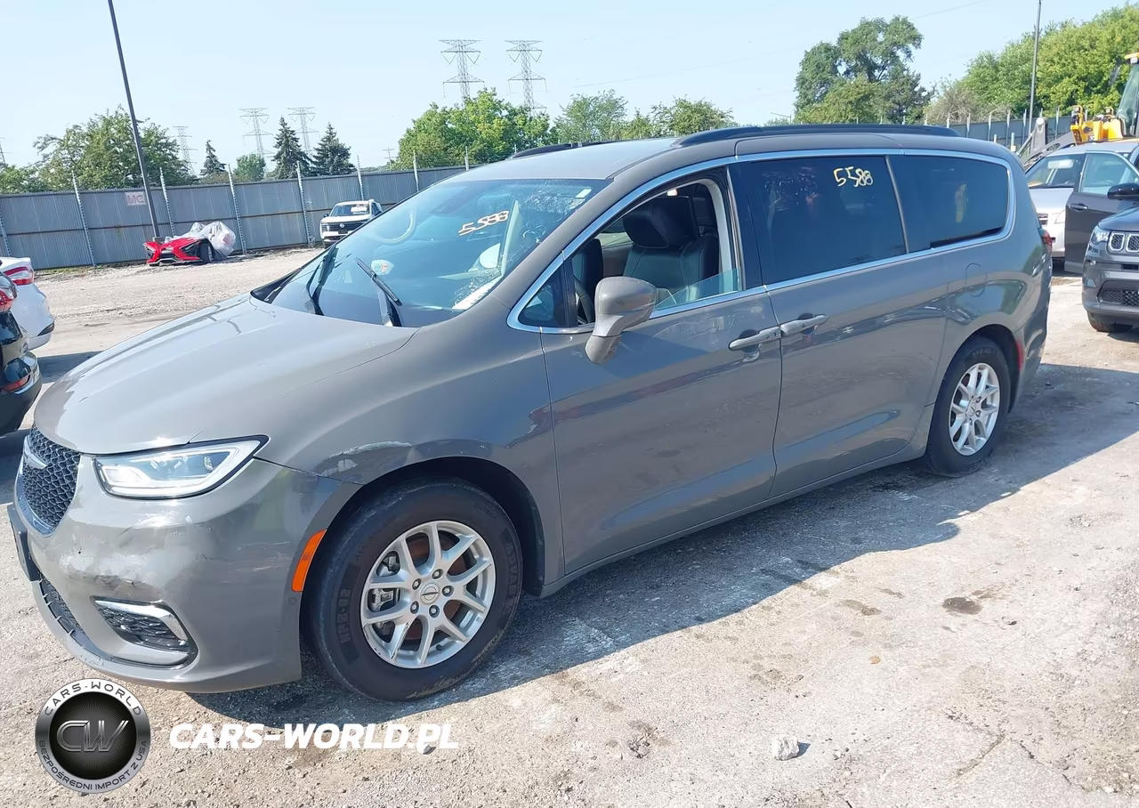 2022 Chrysler Pacifica Touring L VIN:2C4RC1BG9NR123579 - 2