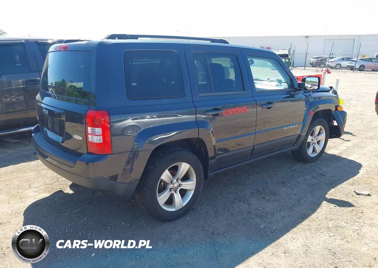 2014 Jeep Patriot Latitude VIN:1C4NJRFB0ED585775 - 4