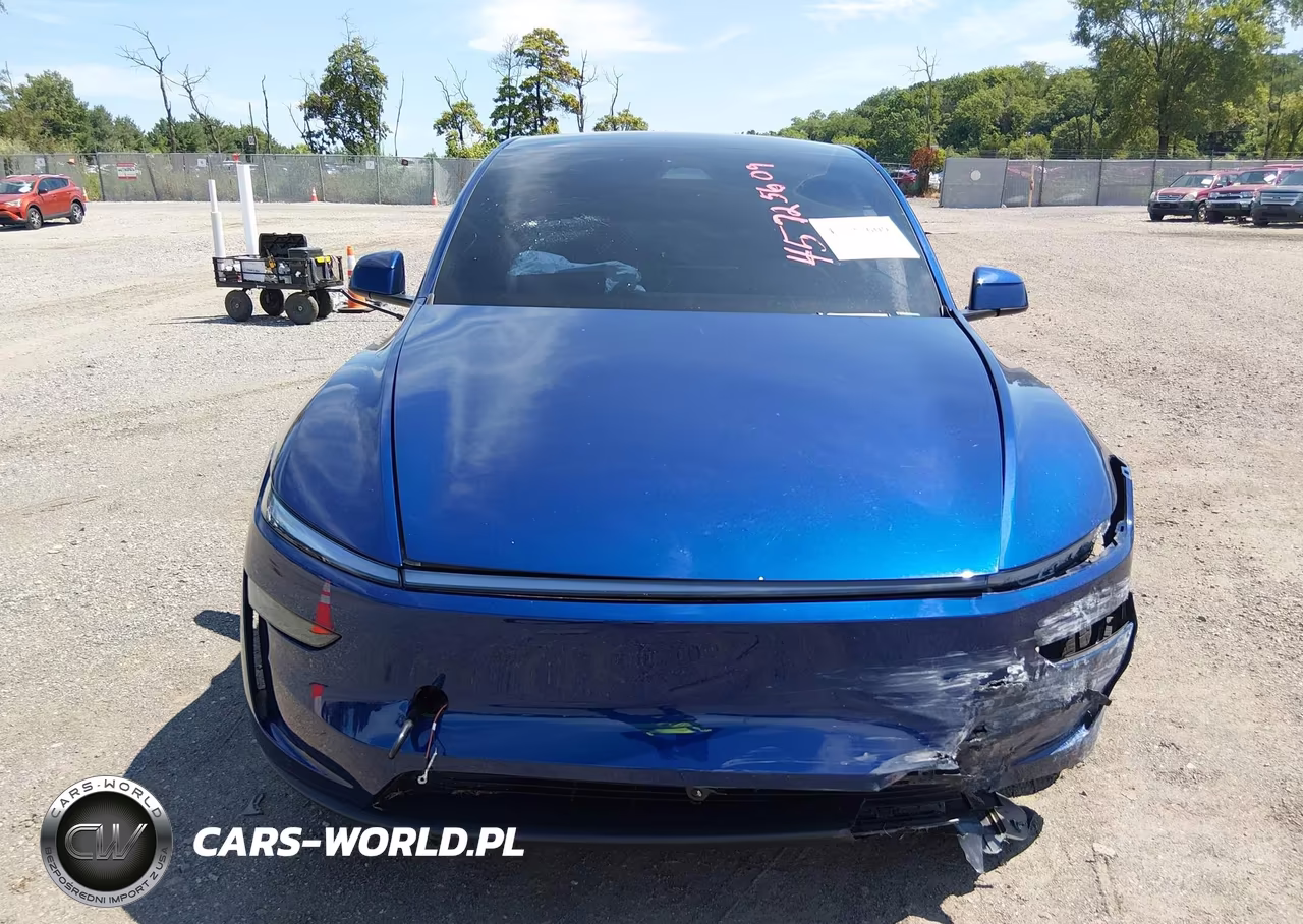 2026 Tesla Model Y Premium Rear-Wheel Drive-Rear-Wheel Drive VIN:7SAYGDED8TA647575 - 11