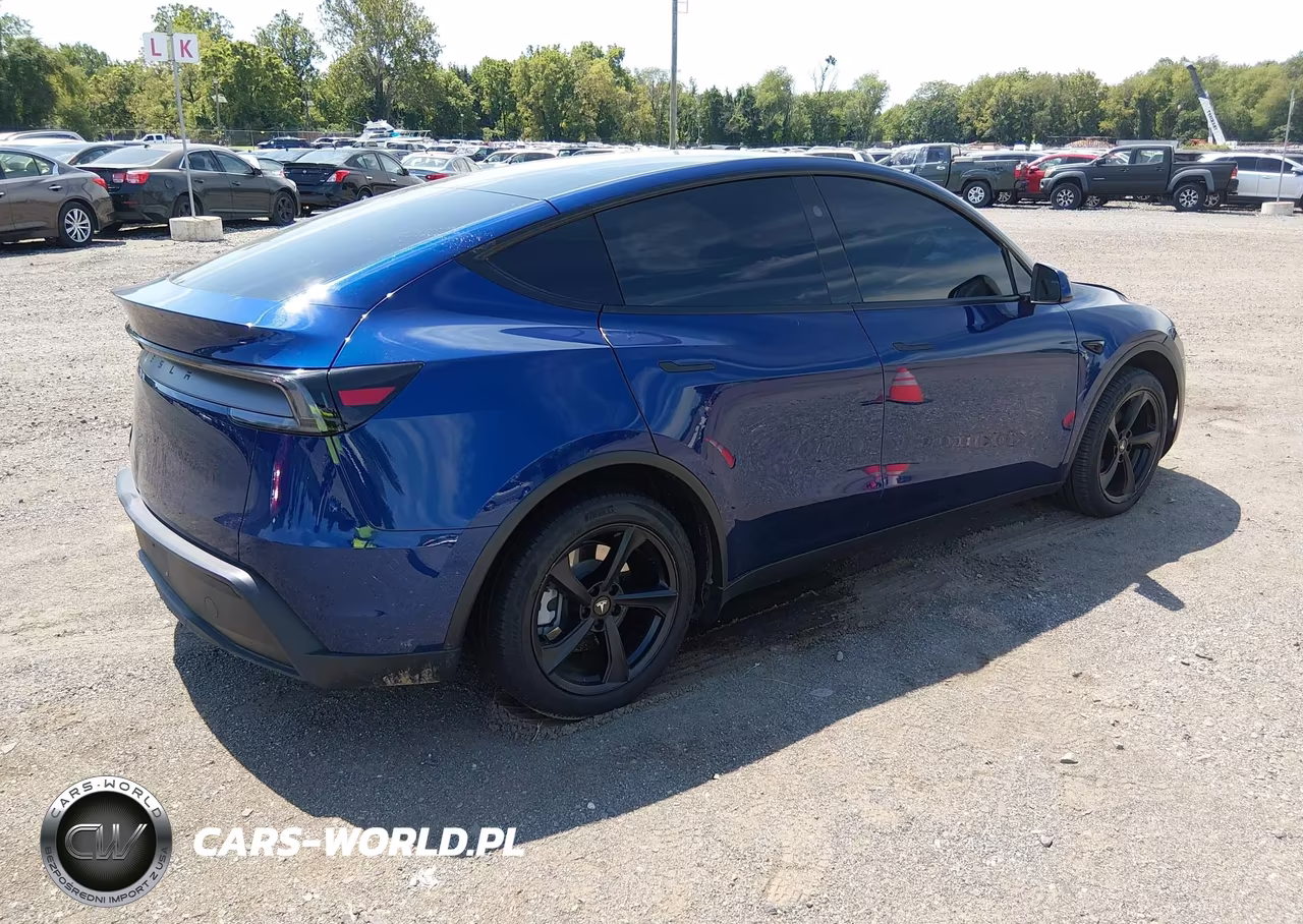 2026 Tesla Model Y Premium Rear-Wheel Drive-Rear-Wheel Drive VIN:7SAYGDED8TA647575 - 4