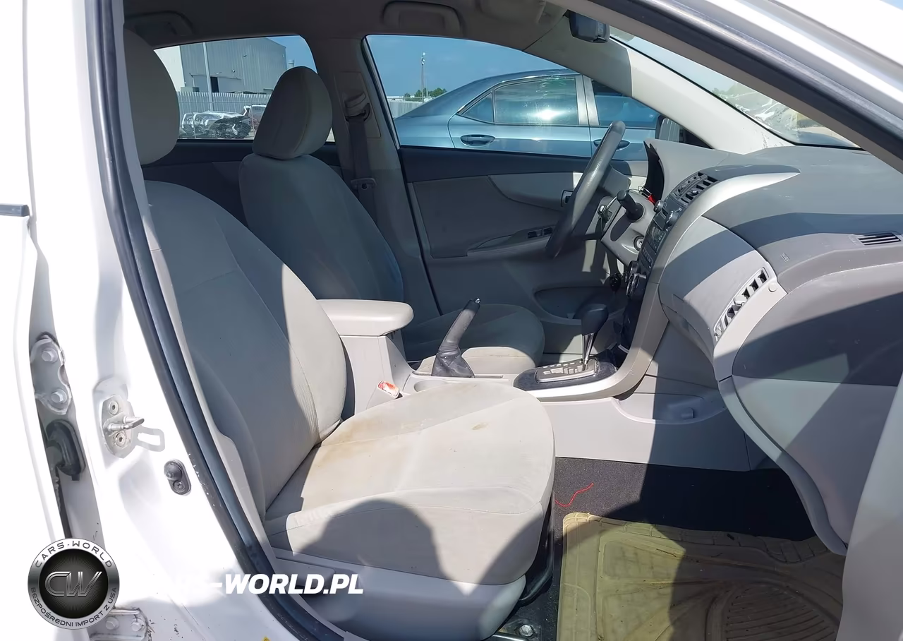 2010 Toyota Corolla Le VIN:1NXBU4EE1AZ225641 - 12