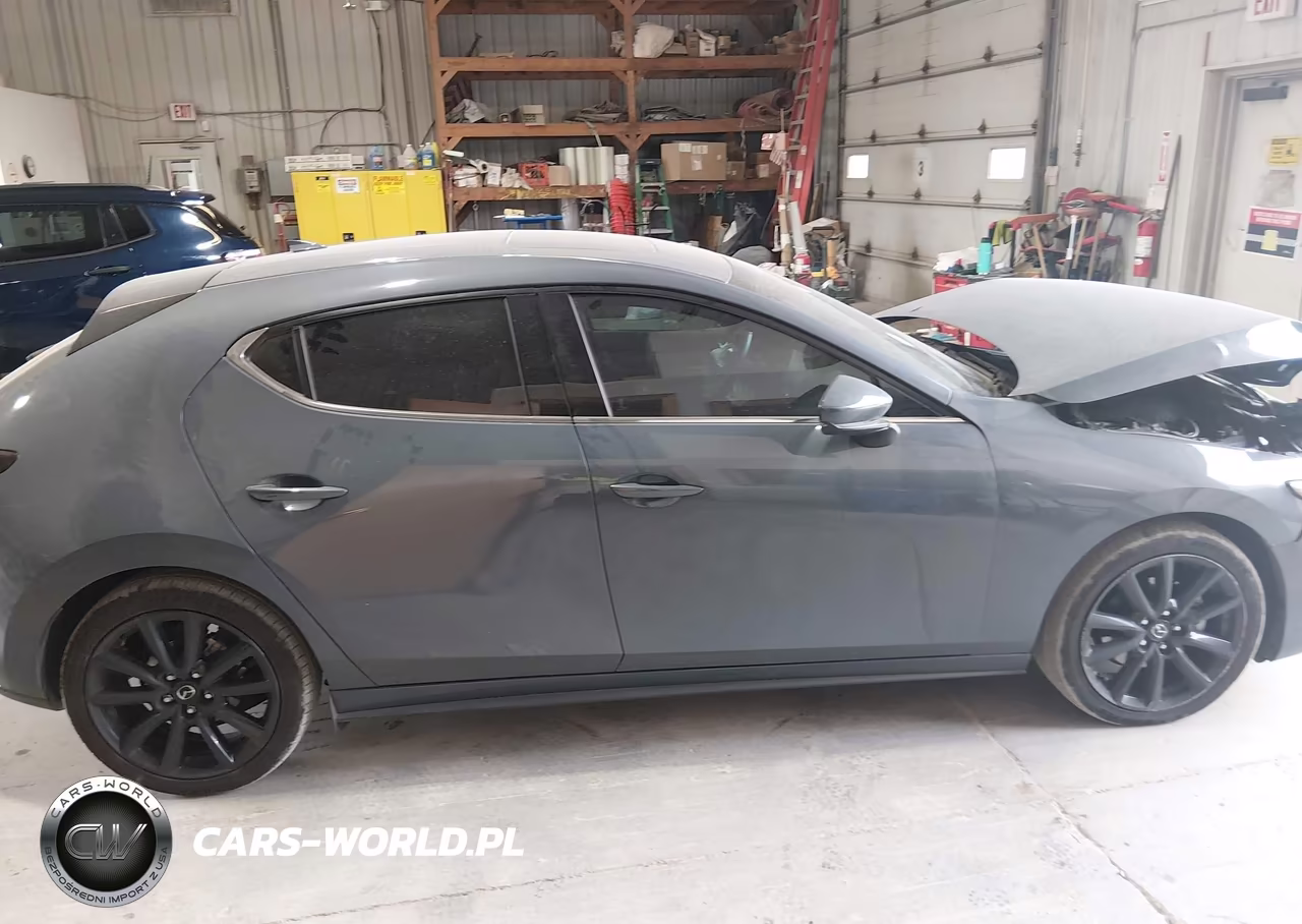 2022 Mazda 3 Premium VIN:JM1BPBML9N1521403 - 13