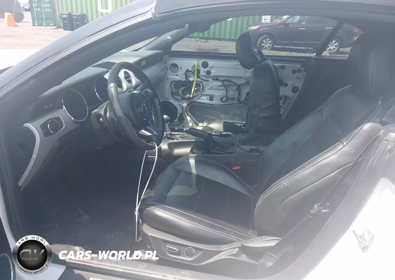 2017 Ford Mustang Ecoboost Premium VIN:1FATP8UH7H5308777 - 5