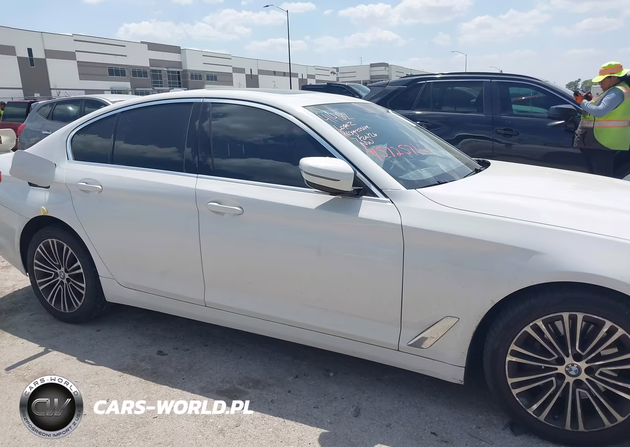 2020 BMW 530I VIN:WBAJR3C02LWW63737 - 13