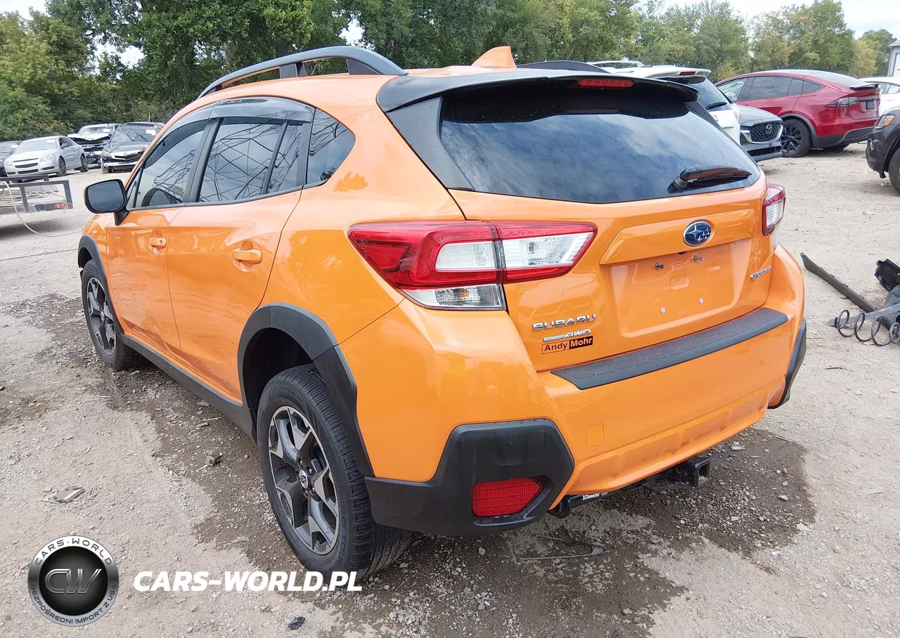 2018 Subaru Crosstrek 2.0I Premium VIN:JF2GTABC5JH336413 - 3