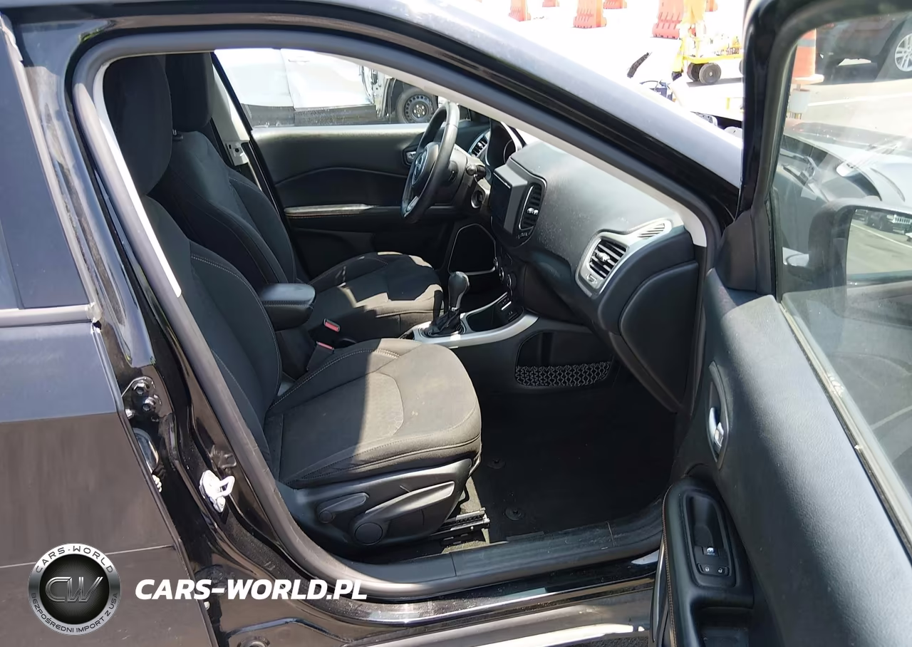 2018 Jeep Compass Sport Fwd VIN:3C4NJCAB4JT181483 - 5