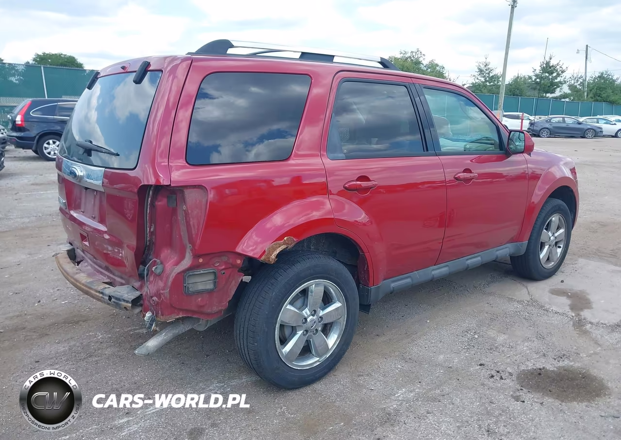 2011 Ford Escape Limited VIN:1FMCU0E70BKA21103 - 4