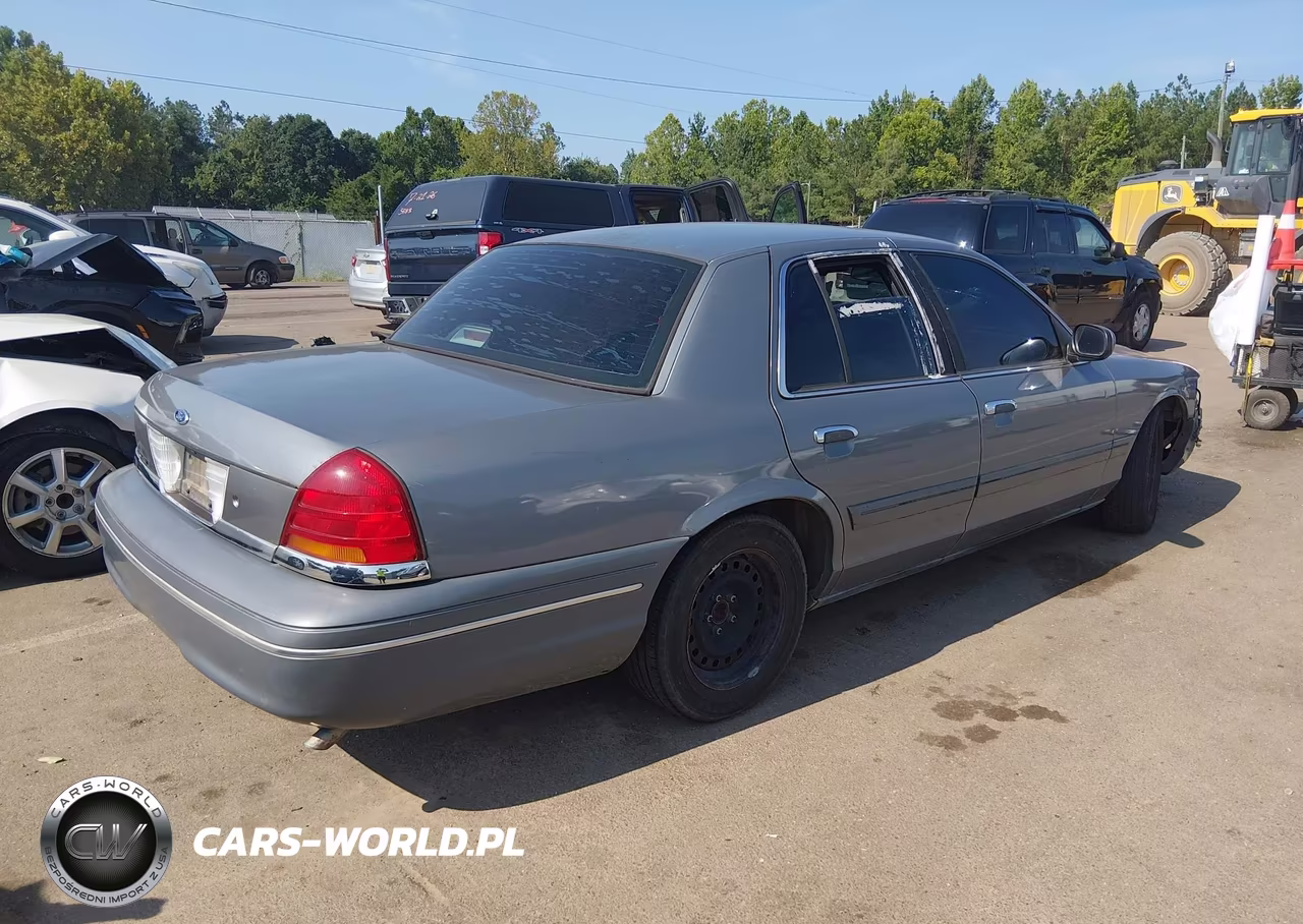 2000 Ford Crown Victoria Police Interceptor VIN:2FAFP71W6YX112838 - 4