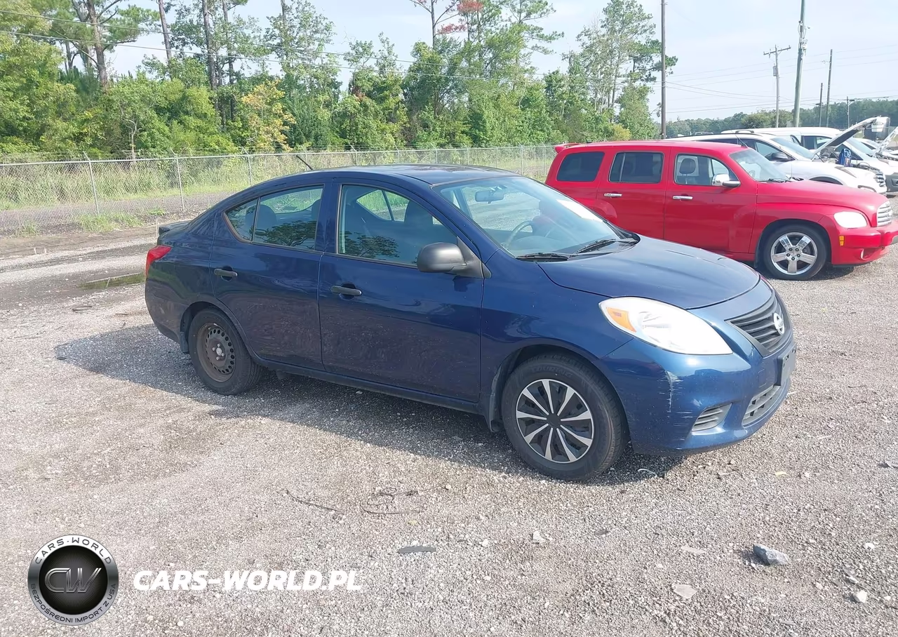 2014 Nissan Versa 1.6 S+ – zdjęcie 1 z 11