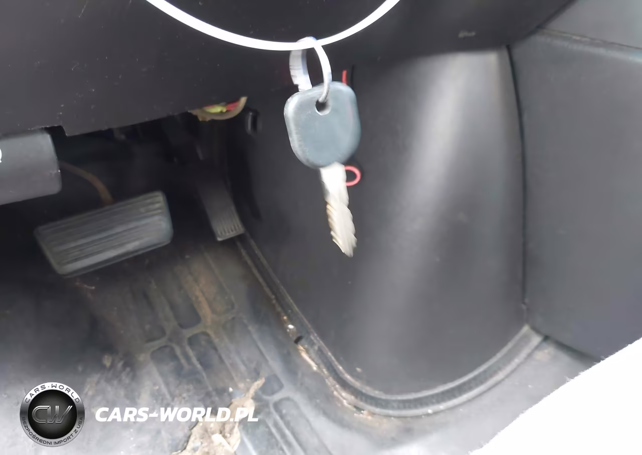 2008 Chevrolet Express Cutaway Work Van VIN:1GBJG31K181165874 - 10