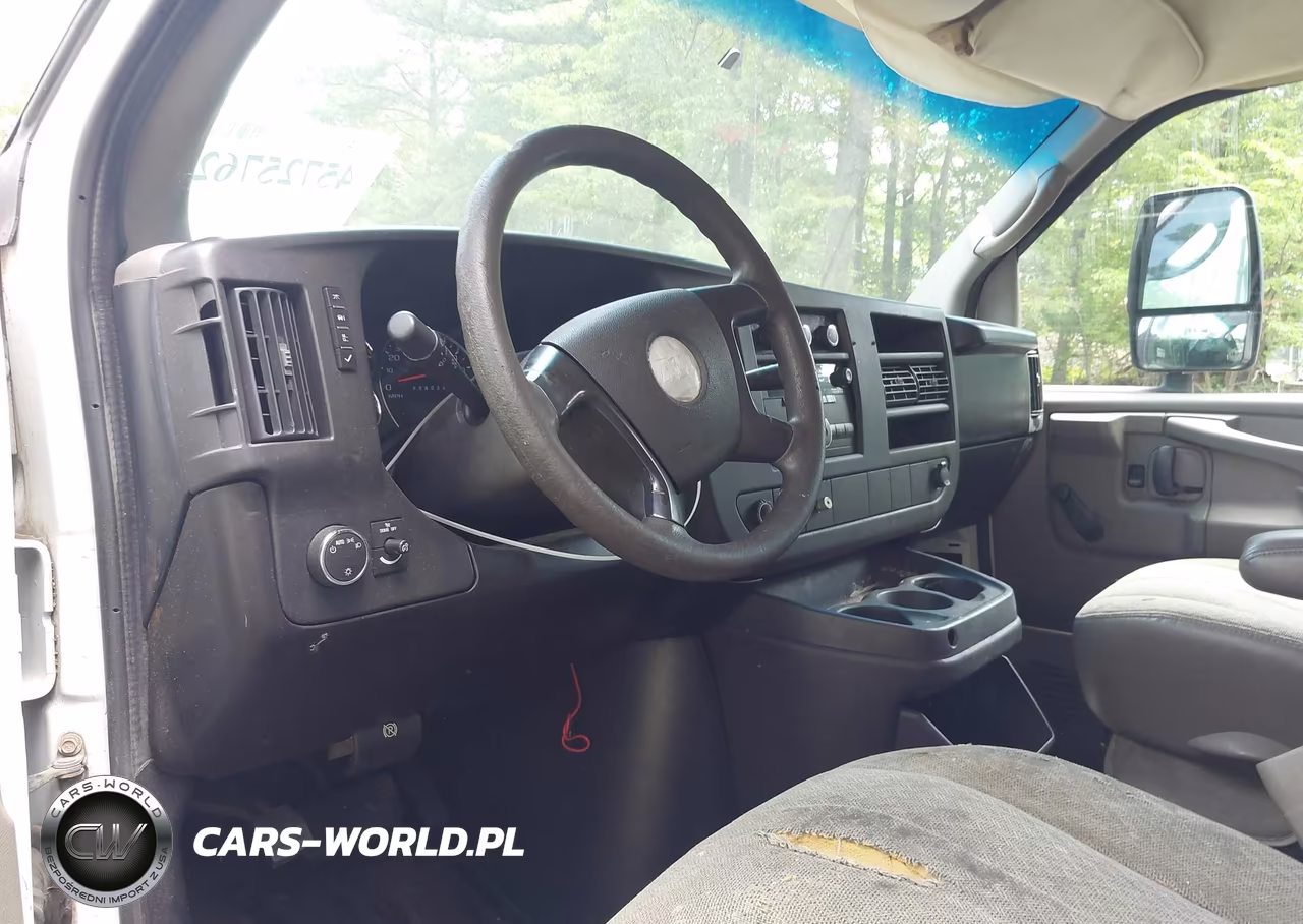 2008 Chevrolet Express Cutaway Work Van VIN:1GBJG31K181165874 - 7