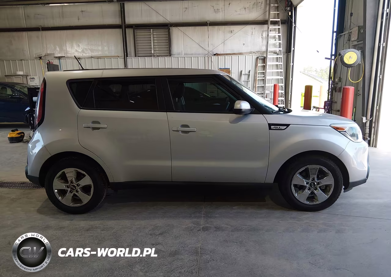 2016 Kia Soul VIN:KNDJN2A21G7835298 - 13