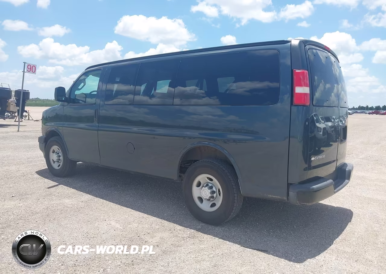 2017 Chevrolet Express 2500 Ls VIN:1GAWGEFF8H1223237 - 3