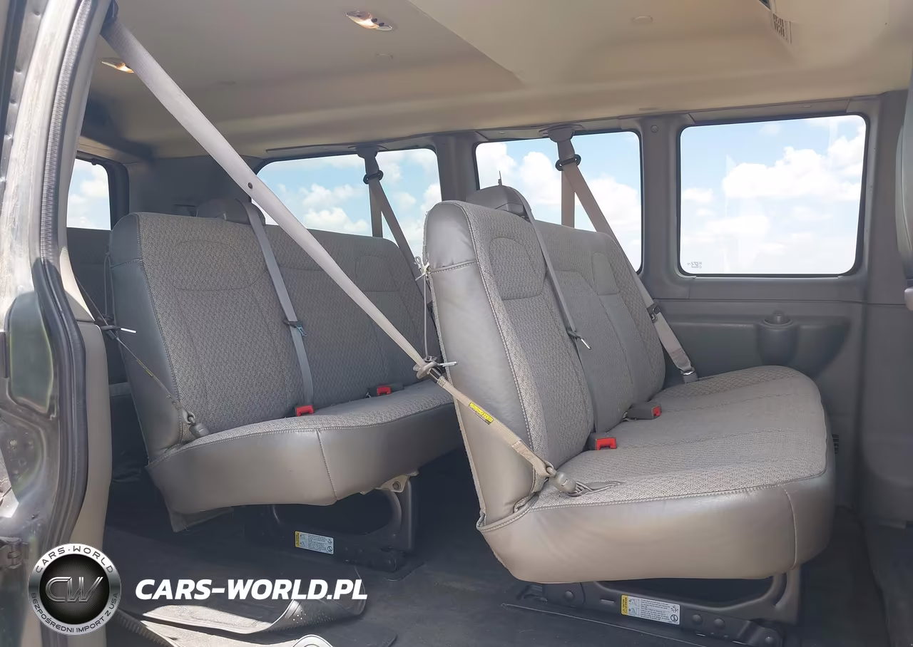 2017 Chevrolet Express 2500 Ls VIN:1GAWGEFF8H1223237 - 8