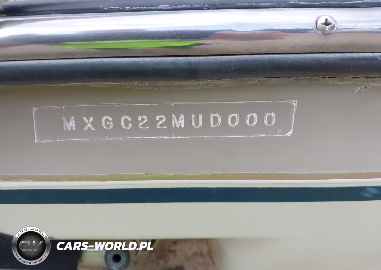 2000 Maxum Cabin Cruiser VIN:00000MXGC22MUD000 - 9