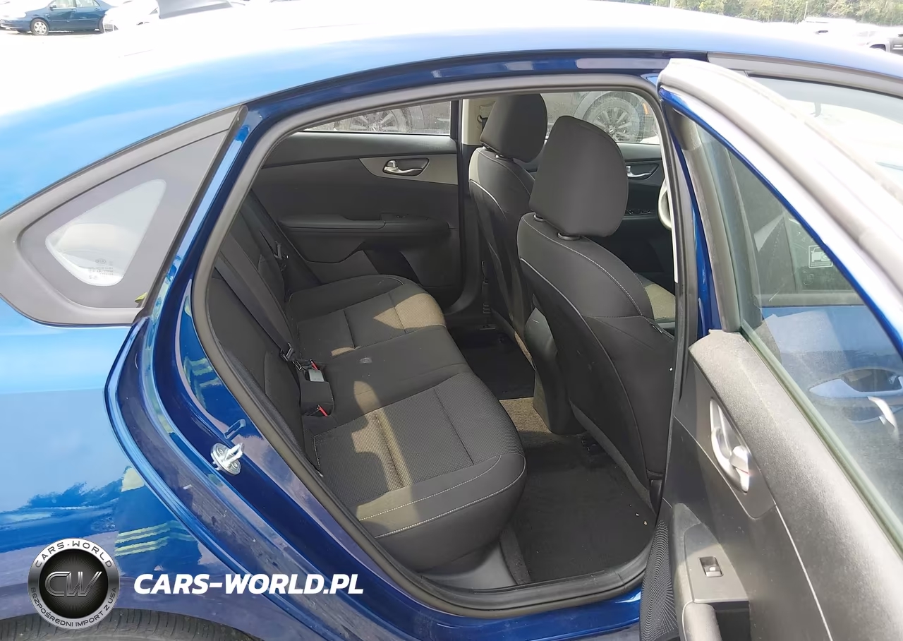 2021 Kia Forte Lxs VIN:3KPF24AD2ME376080 - 8