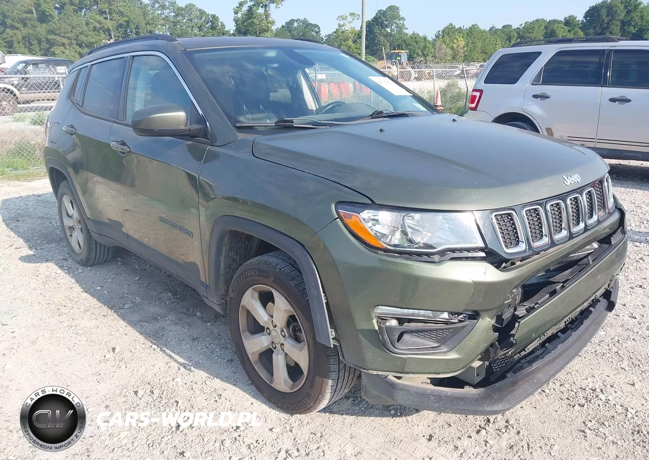 2018 Jeep Compass Latitude 4X4 – zdjęcie 1 z 16