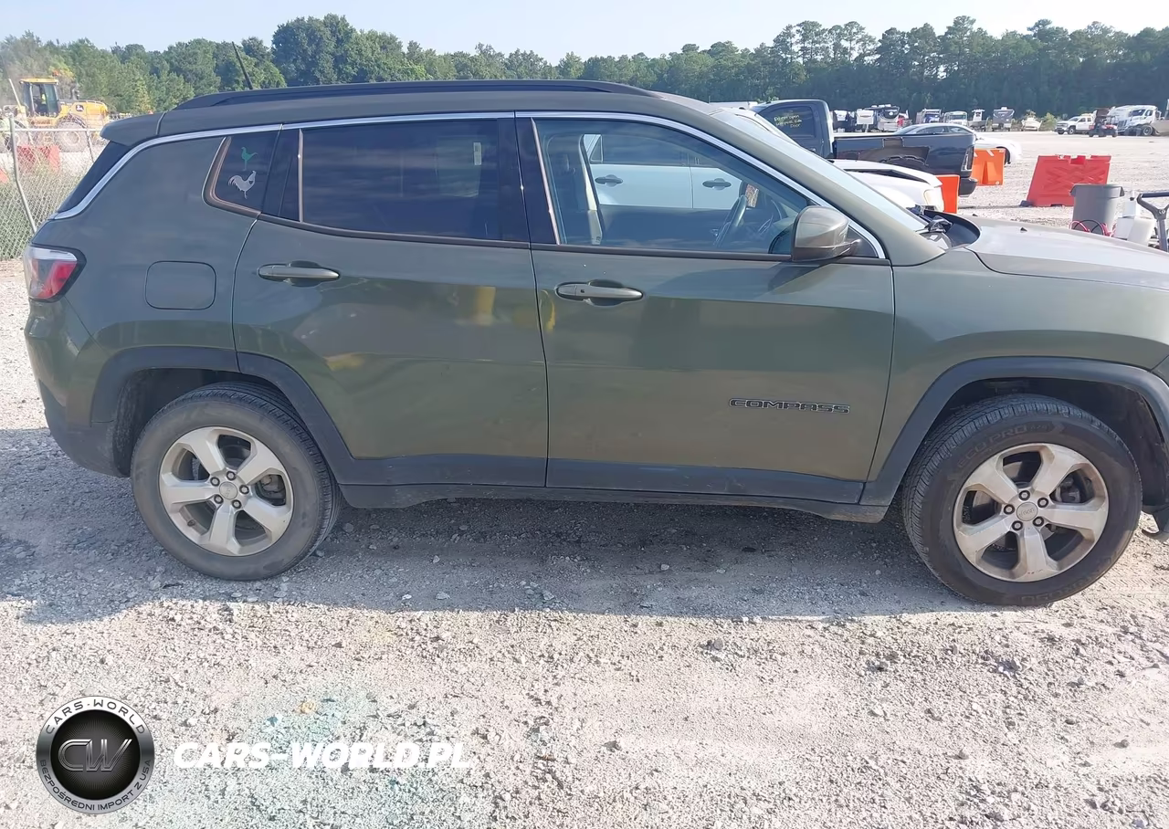 2018 Jeep Compass Latitude 4X4 VIN:3C4NJDBB2JT418492 - 13