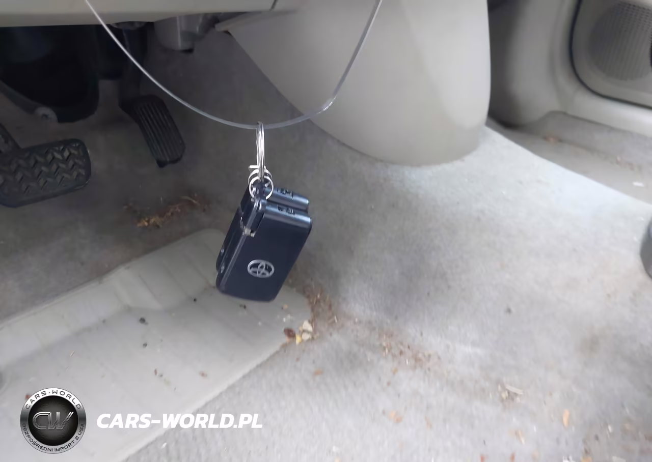 2007 Toyota Prius VIN:JTDKB20UX77553970 - 11