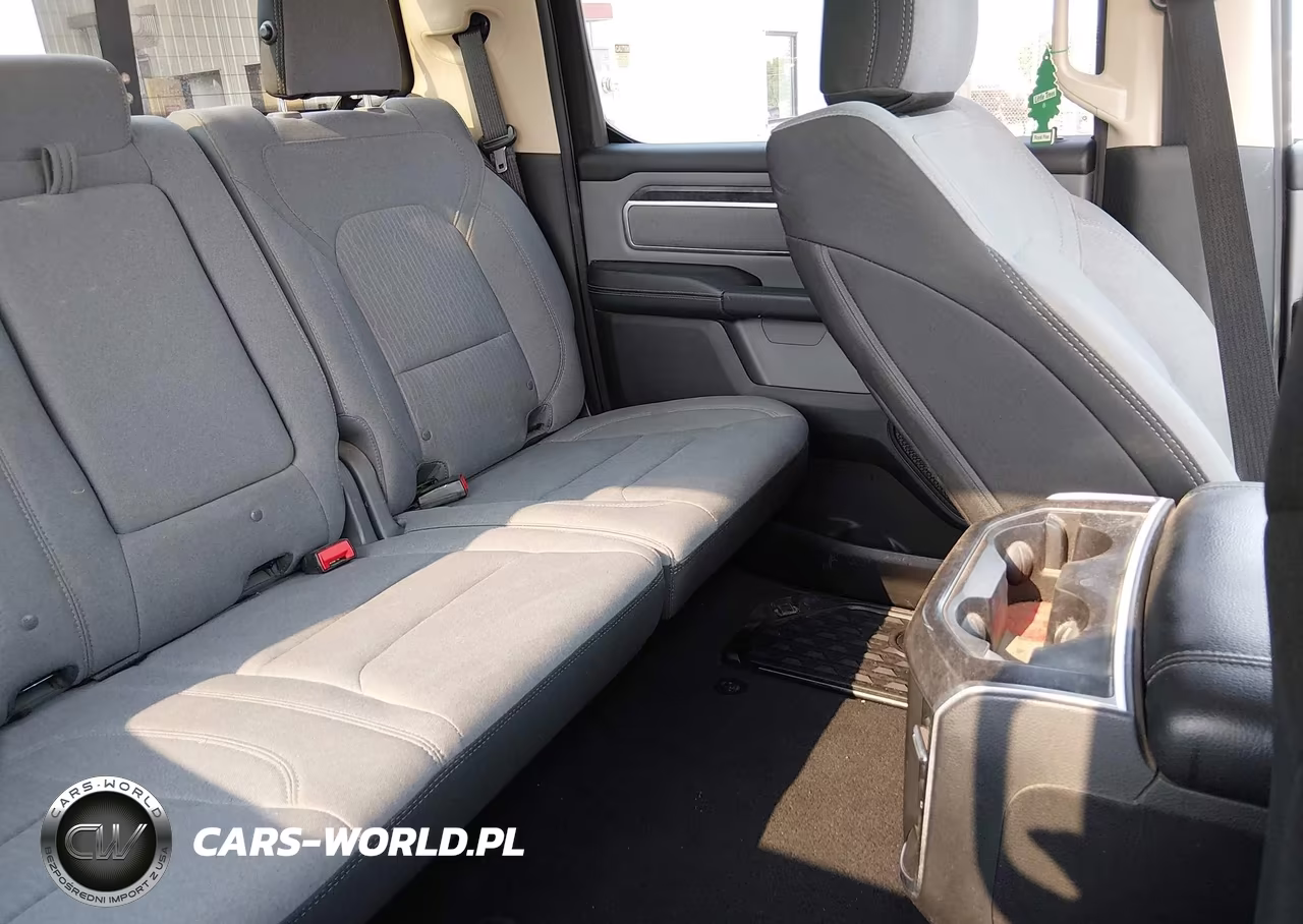2019 Ram 1500 VIN:1C6SRFMT7KN680448 - 8