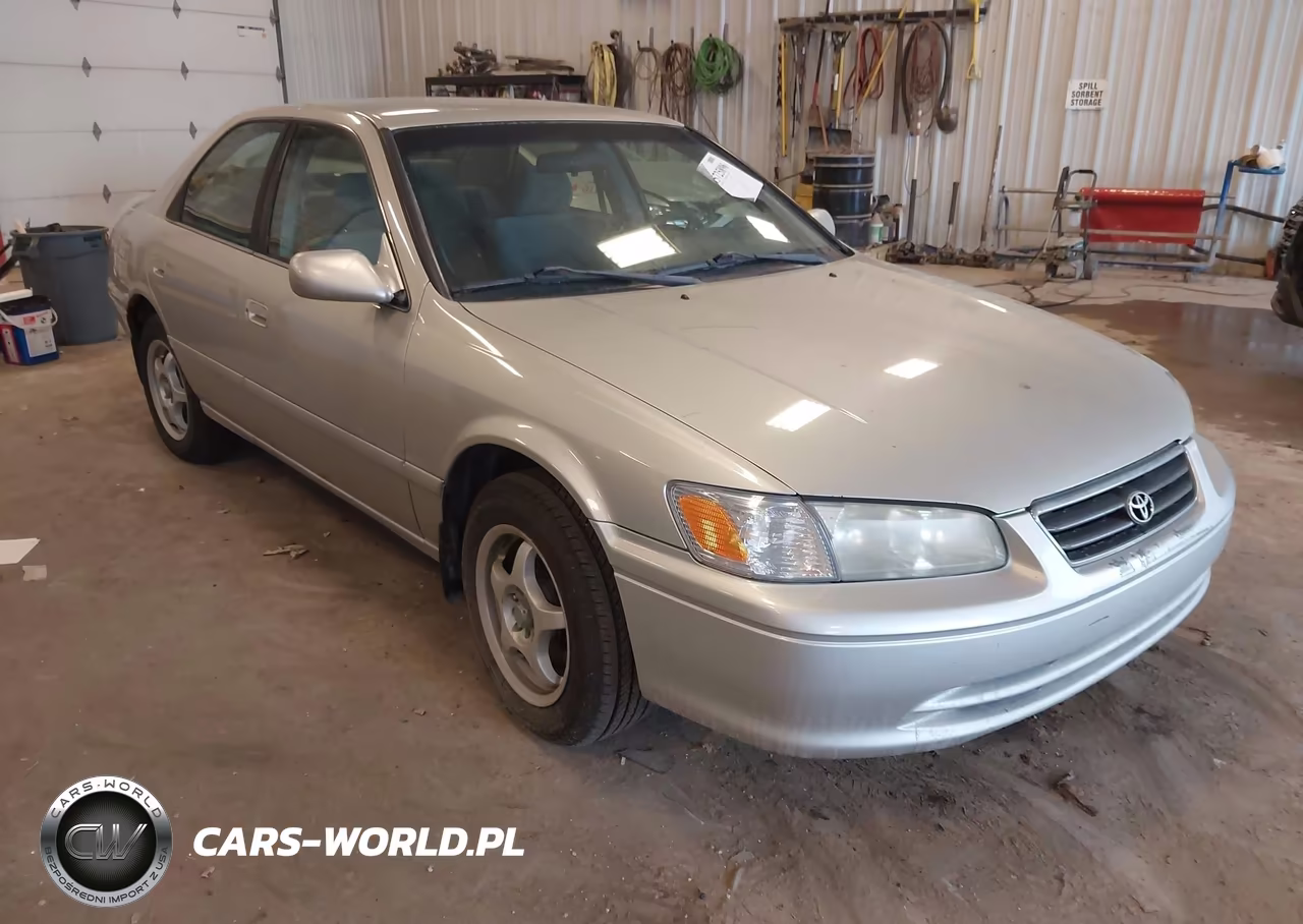 2001 Toyota Camry Le – zdjęcie 1 z 11