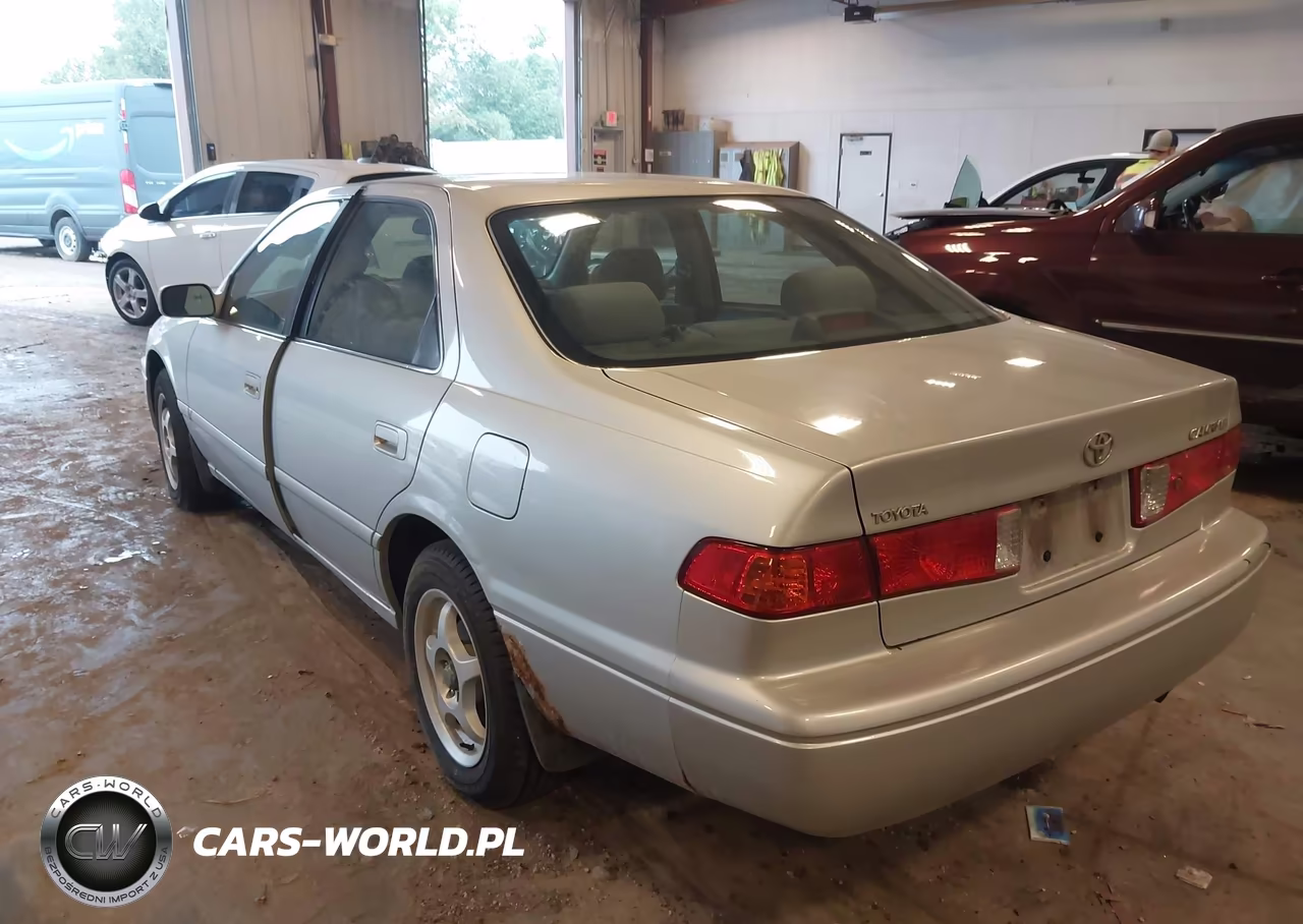 2001 Toyota Camry Le VIN:4T1BG22K11U120510 - 3