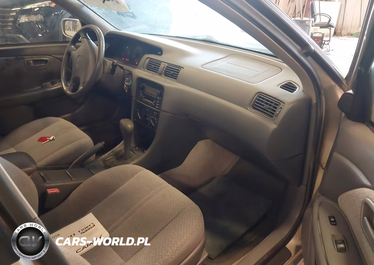 2001 Toyota Camry Le VIN:4T1BG22K11U120510 - 5