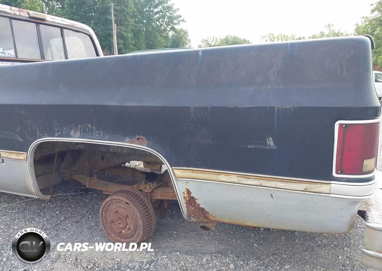 1985 Chevrolet C10 VIN:2GCEC14H7F1122810 - 14