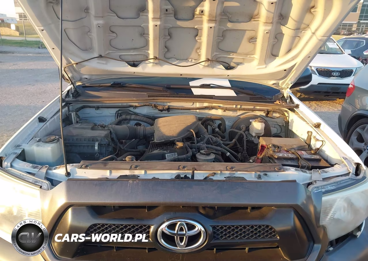 2014 Toyota Tacoma VIN:5TFNX4CNXEX037944 - 10