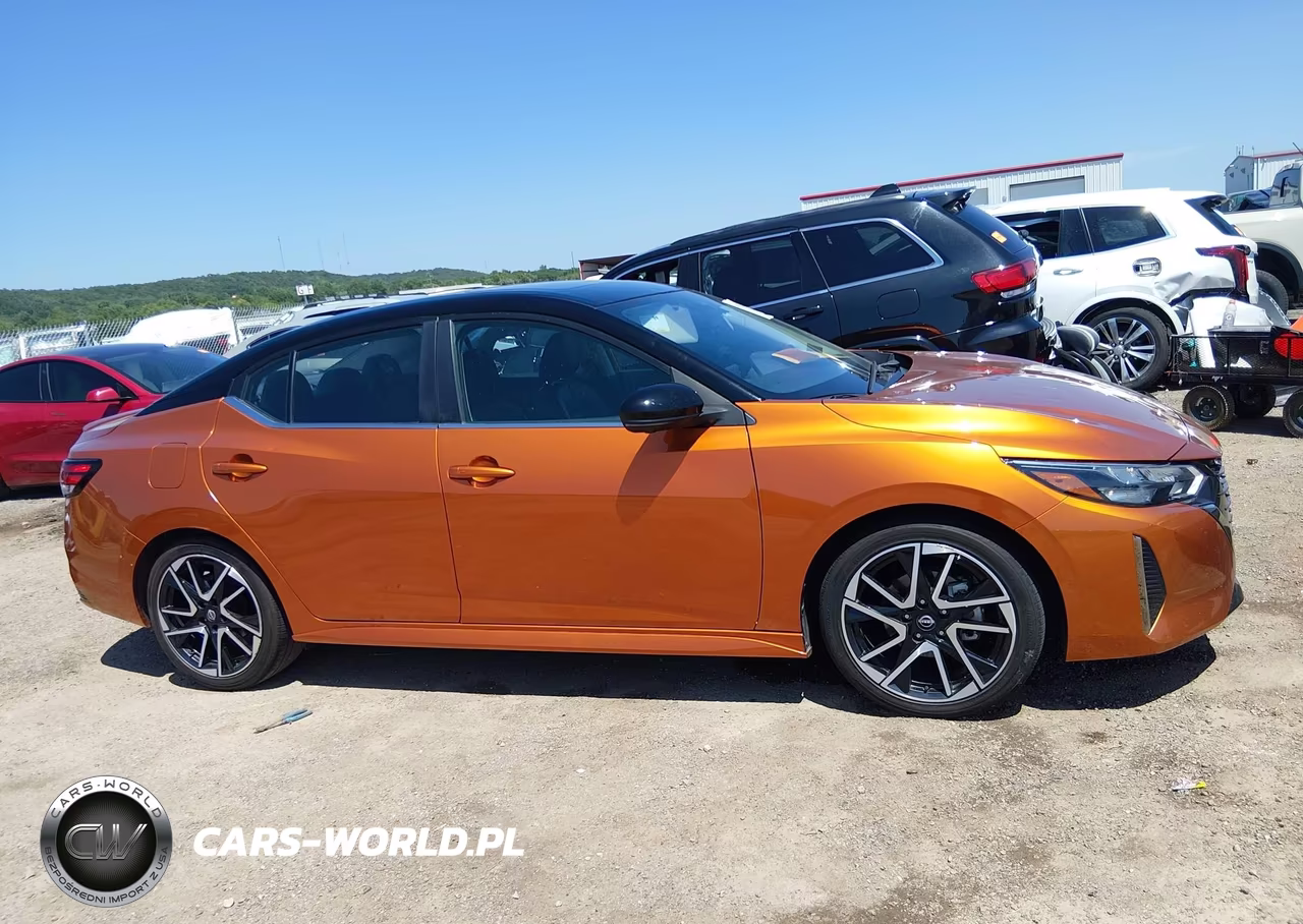 2025 Nissan Sentra Sr VIN:3N1AB8DV0SY246318 - 13
