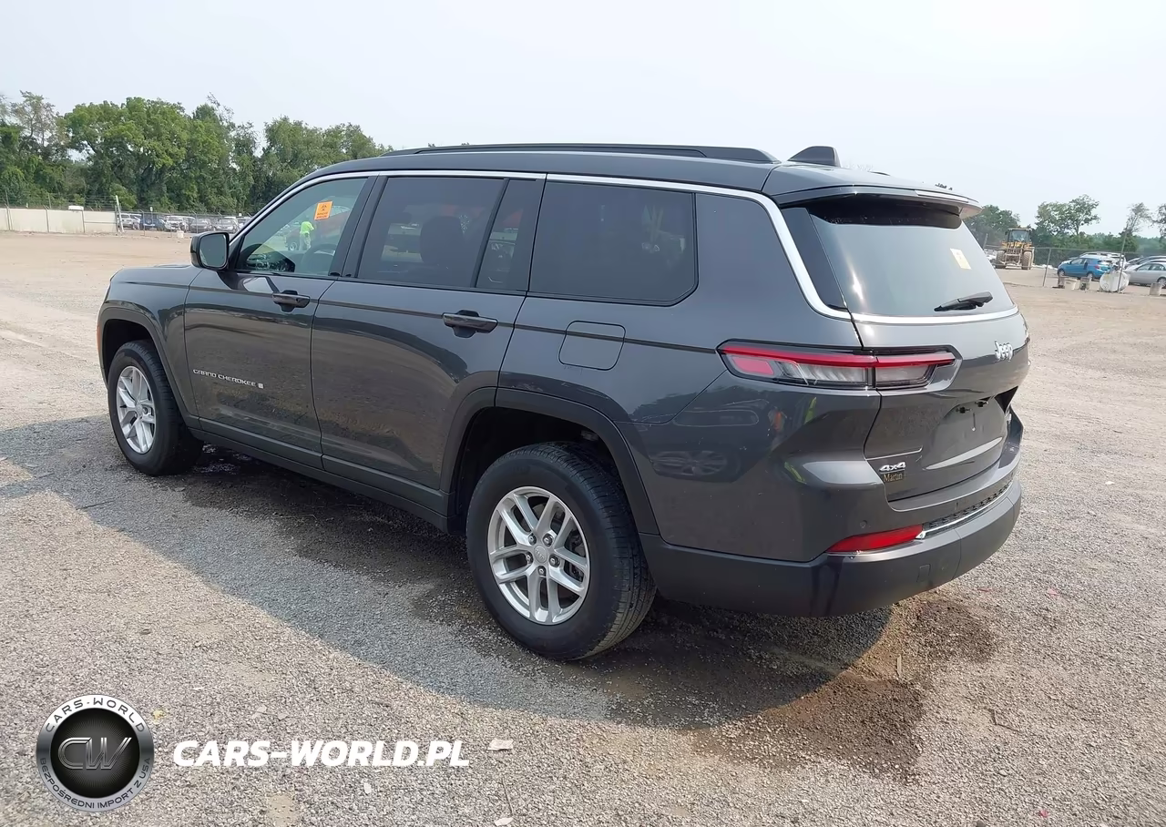 2025 Jeep Grand Cherokee L Laredo X 4X4 VIN:1C4RJKAGXS8712046 - 3